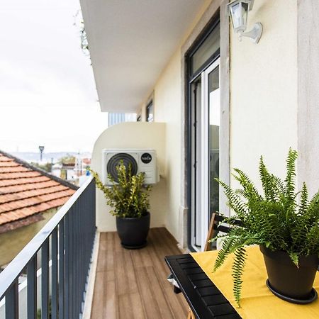 Prestige Ajuda Apartment Lisbon Bagian luar foto